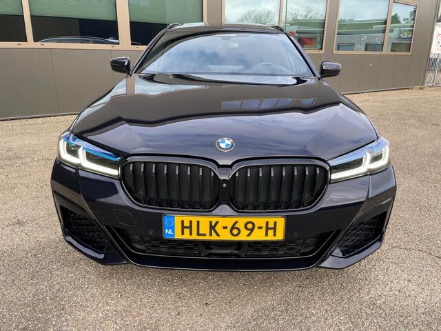 BMW 5-Serie Touring 530e xDrive High Executive LCI M-Sport Stoelen Compleet BMW Onderhoud incl 12 maanden Garantie