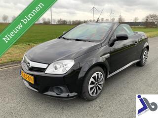 OPEL TIGRA TwinTop 1.8 NL auto 2e eigenaar Airco Cruisecontrol inruil mogelijk! 1.8-16V Cosmo