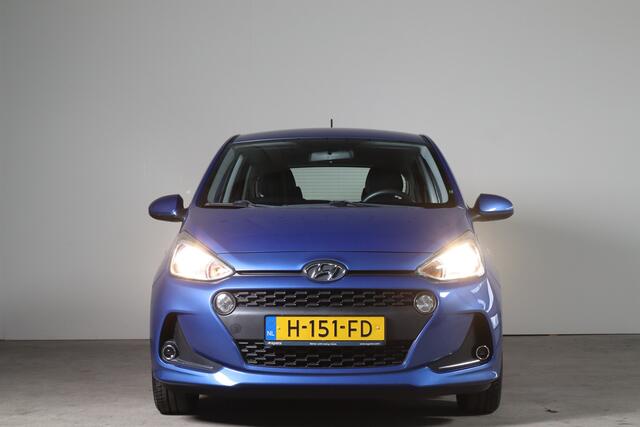 Hyundai I 10 1.0i Comfort - NL- Auto Airco I Parkeersensor A I Apple