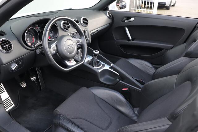 Audi TT Roadster 2.0 TFSI S-line 19 Xenon
