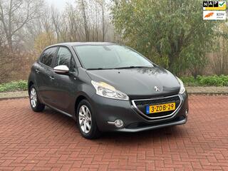 PEUGEOT 208 1.2 PureTech Style Pack Nap/Airco/Navi