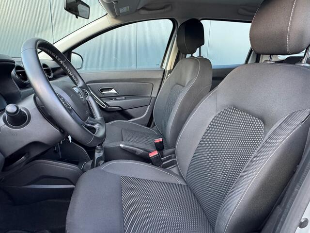 Dacia Duster 1.3 TCe 130pk Comfort  Navigatie  Cruise Control  Airco 