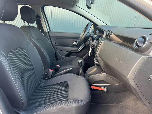 Dacia Duster 1.3 TCe 130pk Comfort  Navigatie  Cruise Control  Airco 