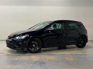 Volkswagen Golf VII