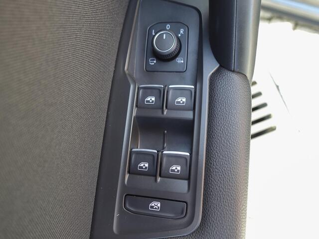 Volkswagen Tiguan Allspace 1.5 TSI DSG R-Line 7p. Navigatie Climate Control Lichtmetalen velgen DAB Led Stoelverwarming Apple Carplay/ Android Auto Lichtmetalen 