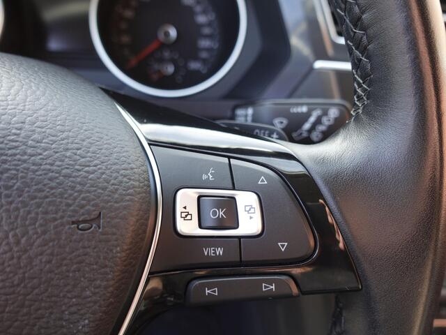 Volkswagen Tiguan Allspace 1.5 TSI DSG R-Line 7p. Navigatie Climate Control Lichtmetalen velgen DAB Led Stoelverwarming Apple Carplay/ Android Auto Lichtmetalen 