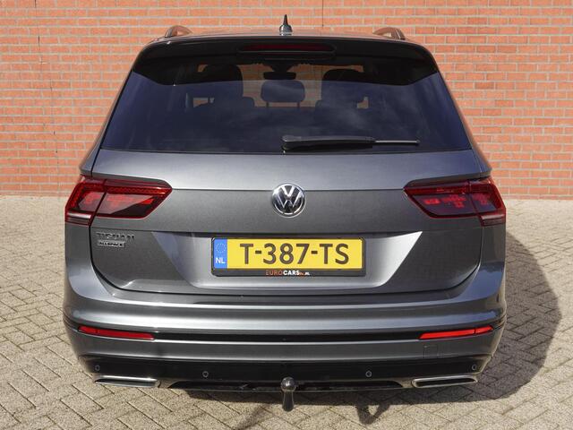 Volkswagen Tiguan Allspace 1.5 TSI DSG R-Line 7p. Navigatie Climate Control Lichtmetalen velgen DAB Led Stoelverwarming Apple Carplay/ Android Auto Lichtmetalen 