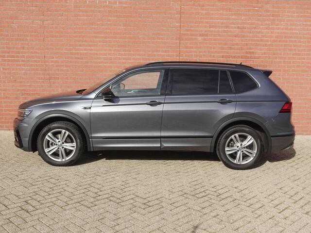 Volkswagen Tiguan Allspace 1.5 TSI DSG R-Line 7p. Navigatie Climate Control Lichtmetalen velgen DAB Led Stoelverwarming Apple Carplay/ Android Auto Lichtmetalen 