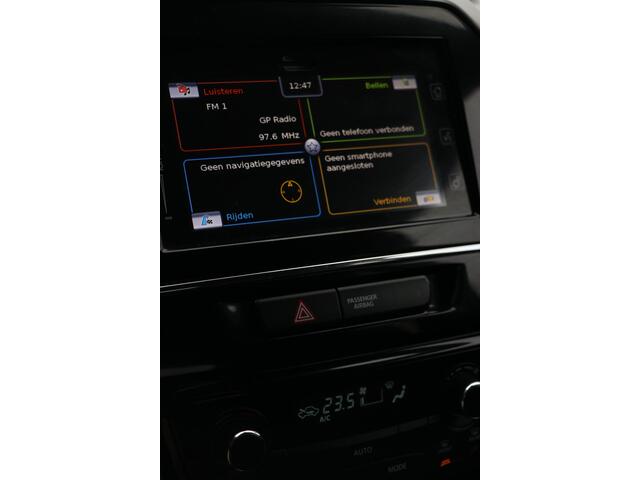 Suzuki Vitara 1.5 Hybrid Select Automaat | camera | side assist | stoelverwarming / ACC