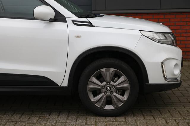 Suzuki Vitara 1.5 Hybrid Select Automaat | camera | side assist | stoelverwarming / ACC