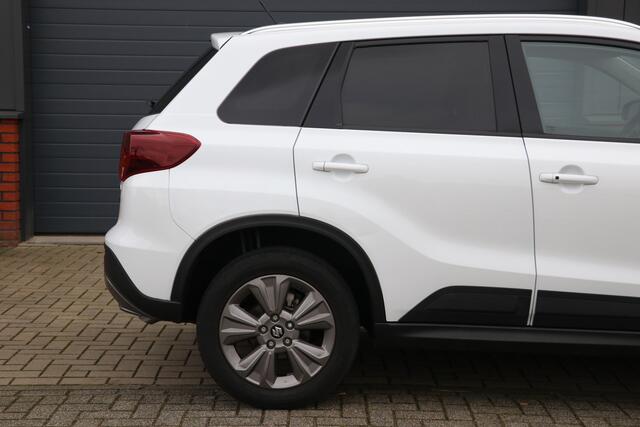 Suzuki Vitara 1.5 Hybrid Select Automaat | camera | side assist | stoelverwarming / ACC