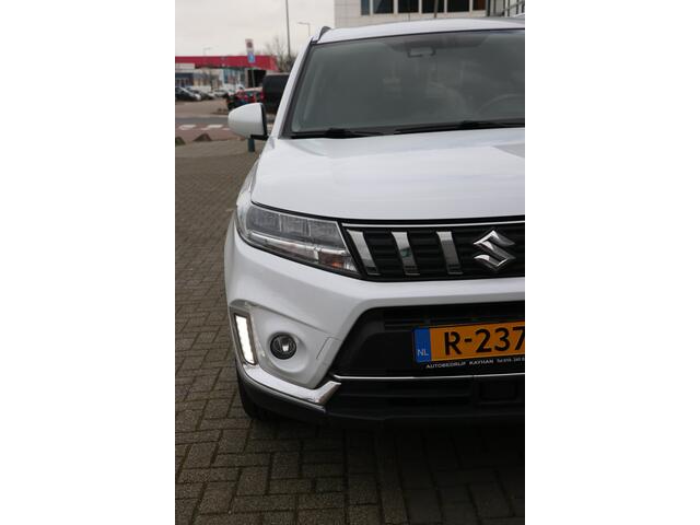 Suzuki Vitara 1.5 Hybrid Select Automaat | camera | side assist | stoelverwarming / ACC