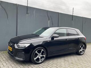 AUDI A1 SPORTBACK LED-PDC-LINE ASIST-17INCH-CAMERA-CARPLAY-