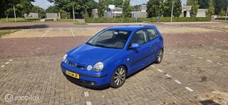 VOLKSWAGEN POLO 1.4-16V Comfortline