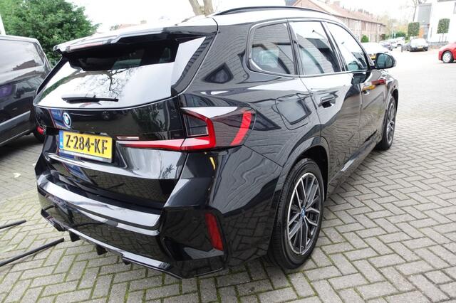 BMW X1 XDRIVE 30E M-Sport Panorama Trekhaak BOMVOL