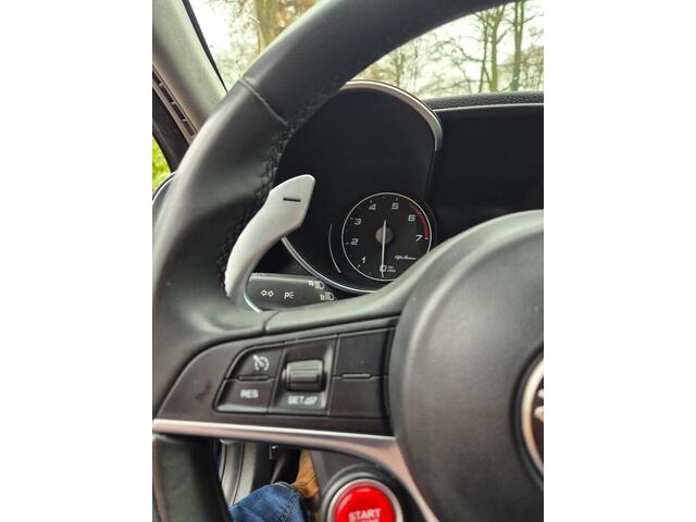Alfa Romeo Giulia 2.0T Super