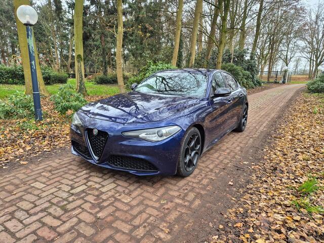 Alfa Romeo Giulia 2.0T Super