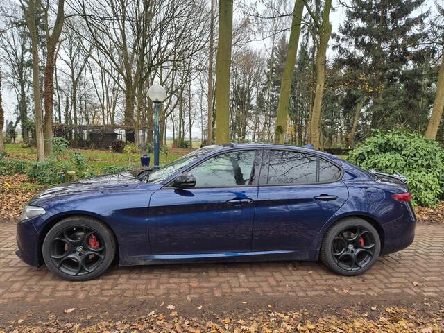 Alfa Romeo Giulia 2.0T Super