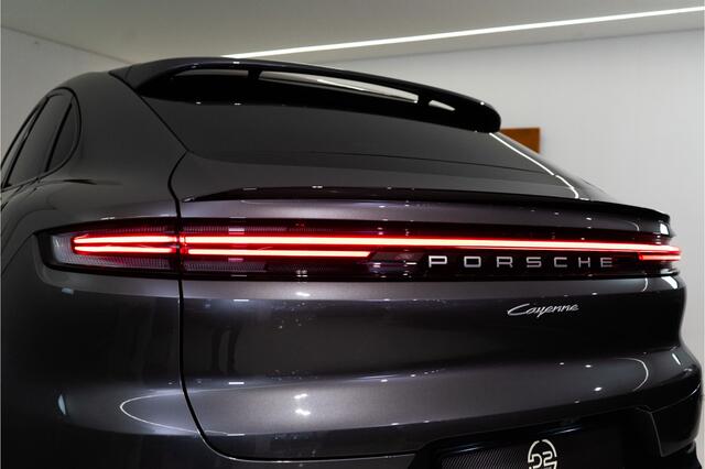 Porsche Cayenne Coup� 3.0 E-Hybrid 470PK | InnoDrive | Bose | Trekhaak | Sportchrono | VOL Fabrieksgarantie