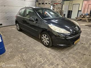 PEUGEOT 207 1.4-16V XS
