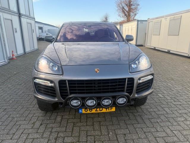 Porsche Cayenne 4.8 Turbo BAJA uitgevoerd lees tekst