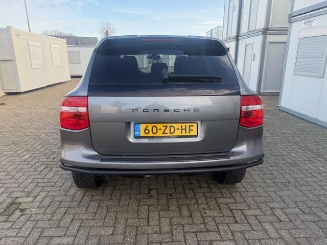 Porsche Cayenne 4.8 Turbo BAJA uitgevoerd lees tekst