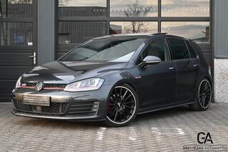 Volkswagen Golf VII
