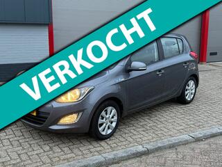 HYUNDAI I 20 1.2i i-Deal | Airco | Nette auto!