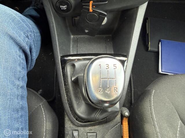 Renault Clio Estate 0.9 TCe Limited ex bpm