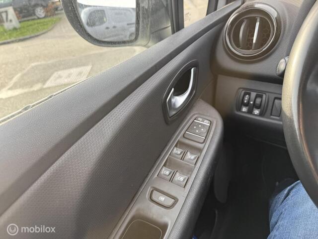 Renault Clio Estate 0.9 TCe Limited ex bpm