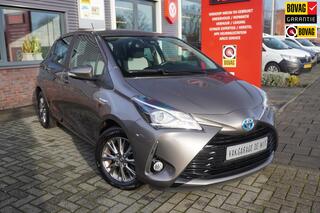 TOYOTA YARIS 1.5 Hybrid Design / Camera / Cruise control / Climate Control / Bluetooth / Navi