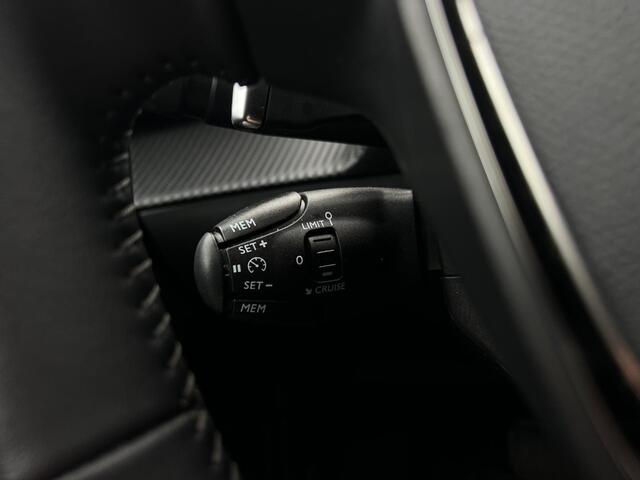 Peugeot 208 1.2 PureTech Allure NL AUTO | PDC | LAGE KM