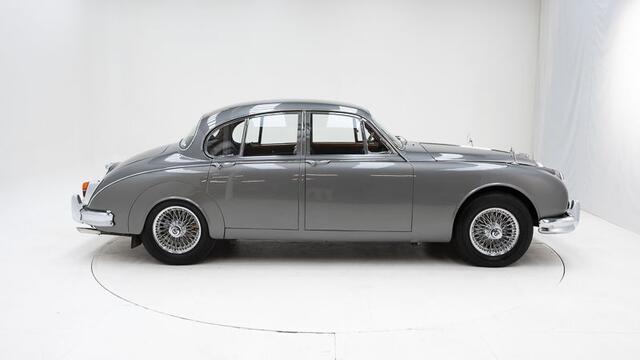 Daimler V8