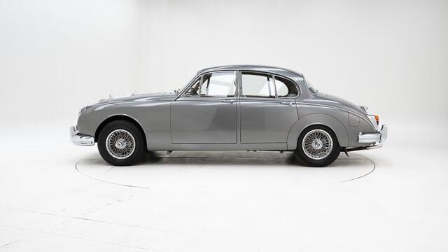 Daimler V8