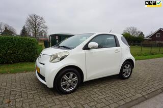 Toyota iQ