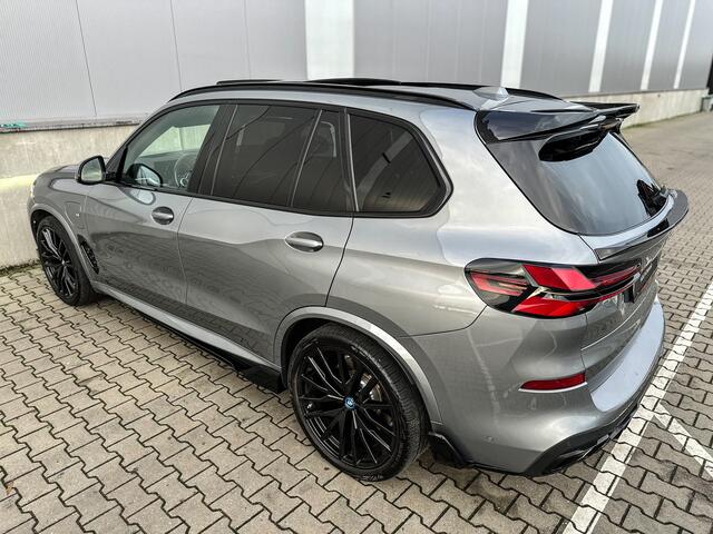 BMW X5 50e 490Pk M-sport Performance Carbon 22Inch Skycrap H&K 360Cam