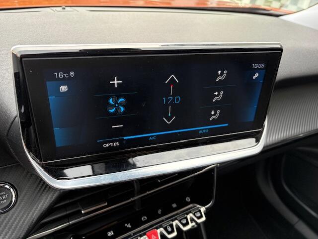 Peugeot 2008 1.2 PureTech 130 B.L. Allure automaat navi / camera / Apple/AndroidCarPlay