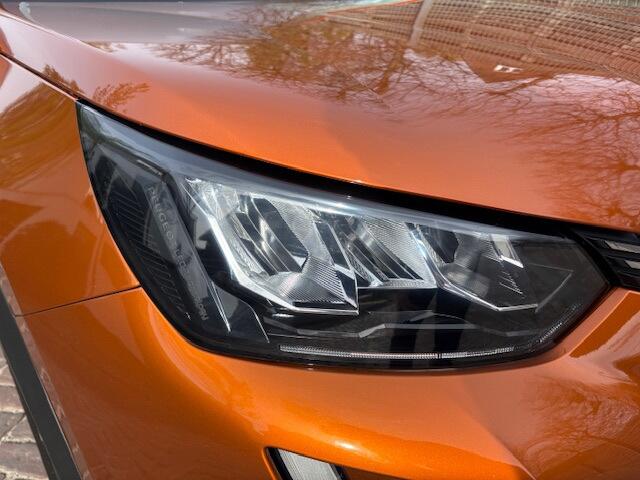 Peugeot 2008 1.2 PureTech 130 B.L. Allure automaat navi / camera / Apple/AndroidCarPlay