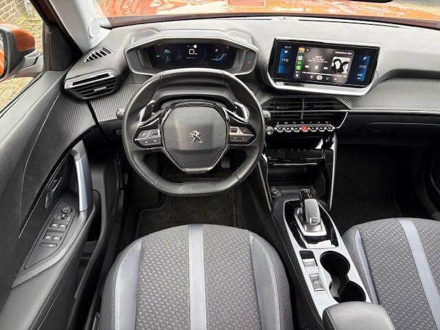 Peugeot 2008 1.2 PureTech 130 B.L. Allure automaat navi / camera / Apple/AndroidCarPlay