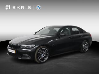 BMW 3-SERIE 320e Business Edition Plus | M Sportstuur | M Shadow Line | M Hemelbekleding Anthrazit | Stoelverwarming | Camera | HiFi Systeem | Leder | Lentevoordeel