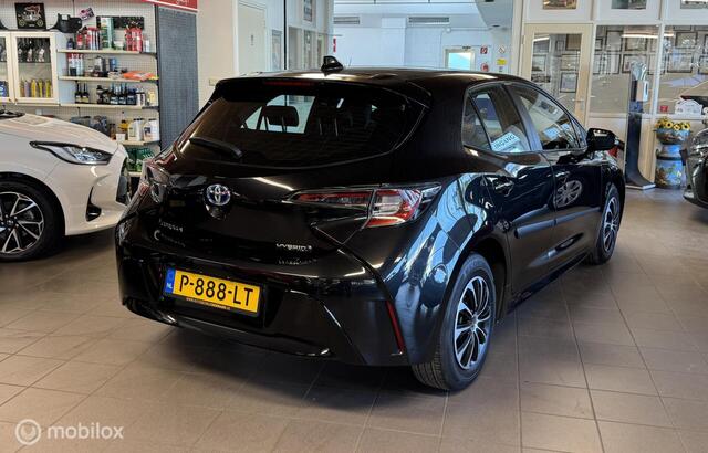 Toyota Corolla 1.8 5-Drs Hybrid carplay, navi, NL.auto