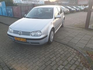 VOLKSWAGEN GOLF 1.9 SDI