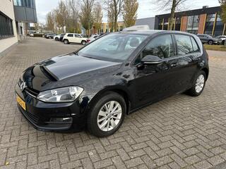 Volkswagen Golf VII