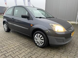FORD FIESTA 1.3 8V AIRCO APK: Nieuw bij aflevering