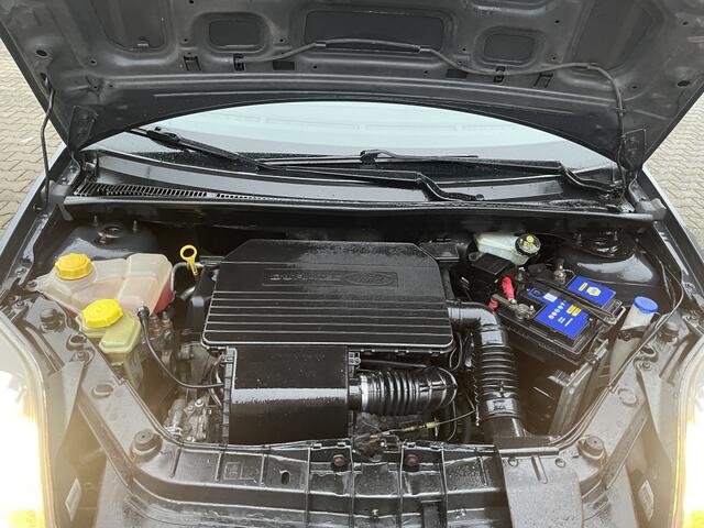 Ford Fiesta 1.3 8V AIRCO APK: bij aflevering