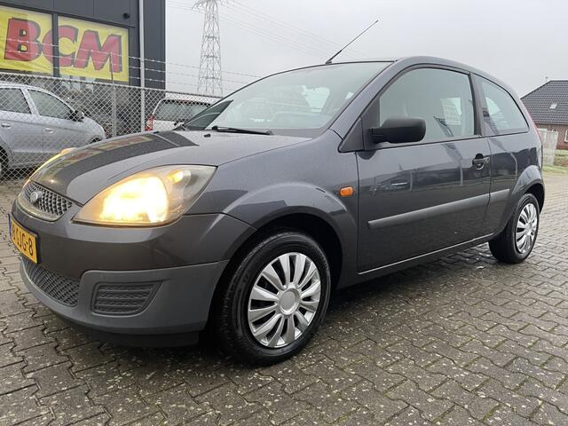 Ford Fiesta 1.3 8V AIRCO APK: bij aflevering