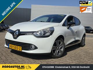 RENAULT CLIO 0.9 TCe Night&Day Nw Distr/Nw Koppeling! ?