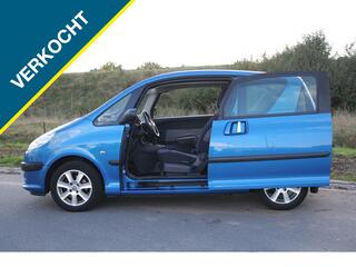 PEUGEOT 1007 1.4-16V Sesam Gentry
