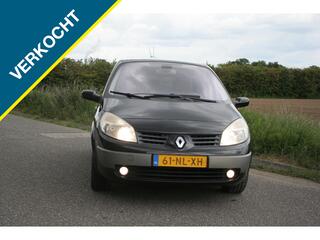 RENAULT SCENIC 1.6-16V Priv.Luxe