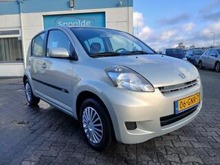 DAIHATSU SIRION 2 1.3-16V 170.000Km Nap/Airco/Dealer onderhouden/Apk 01-'27